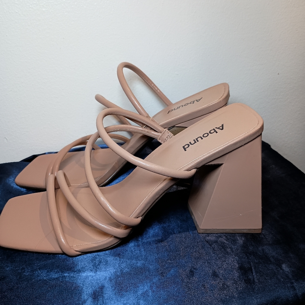 Abound Women's Austyn Strappy Sandal Size 9.5M - Picture 10 of 10